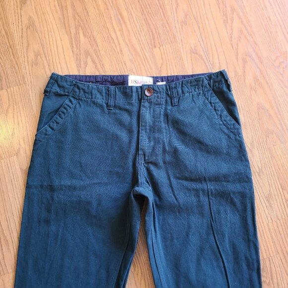 Classic Navy Chinos for Men - Picture 4 of 9